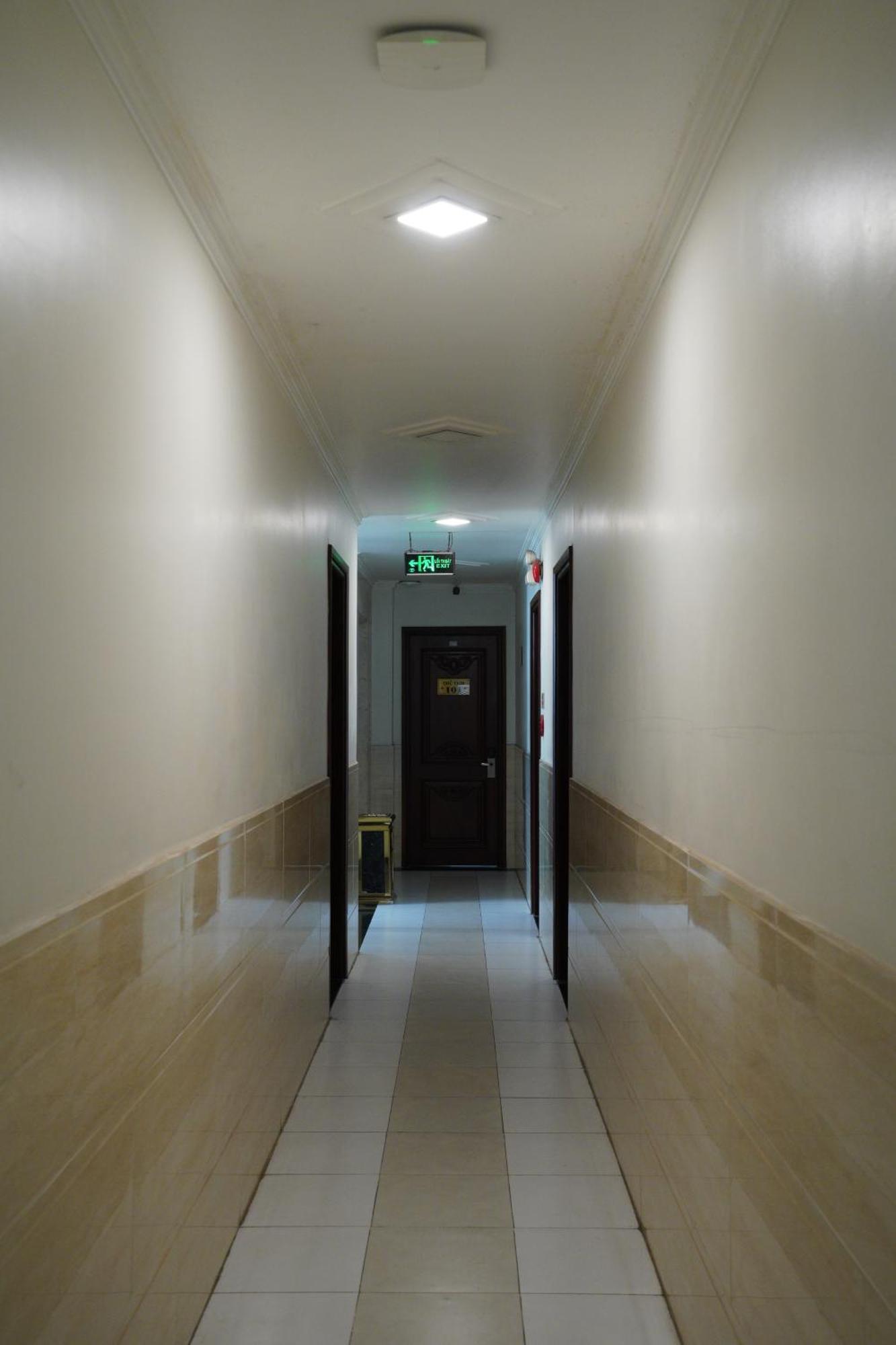 Sumi Hotel Go Vap Хошимин Экстерьер фото
